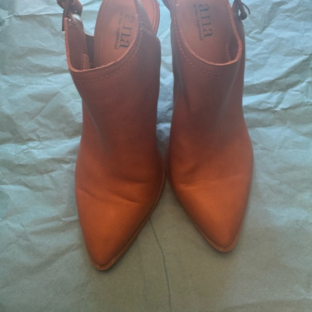 Anna Women's Brown Ankle Booties Size 7.5